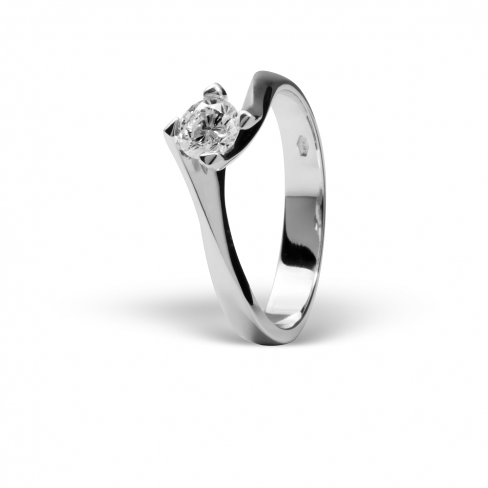 Anello in oro e diamanti S-021-10