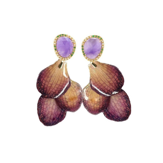 Orecchini in Oro, Brillanti, Tzavorite con Pietre preziose e Petali <br><h6>MOD. T 40 OR</h6> - immagine 2