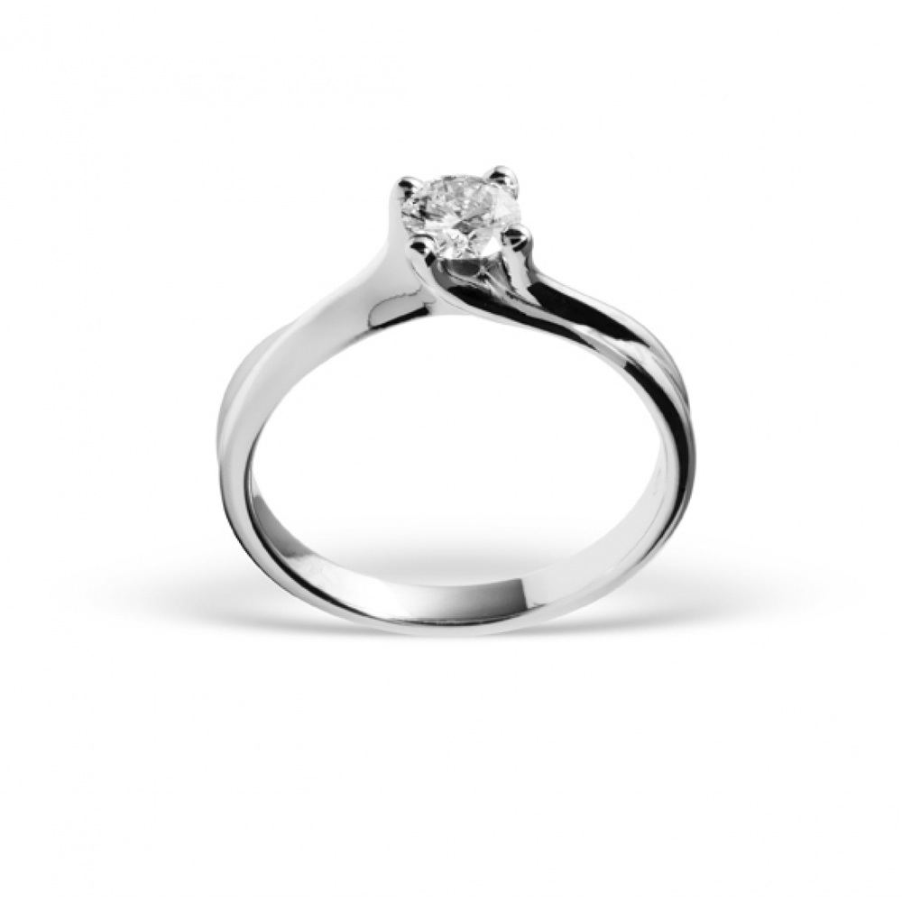 Anello in oro e diamanti S-010