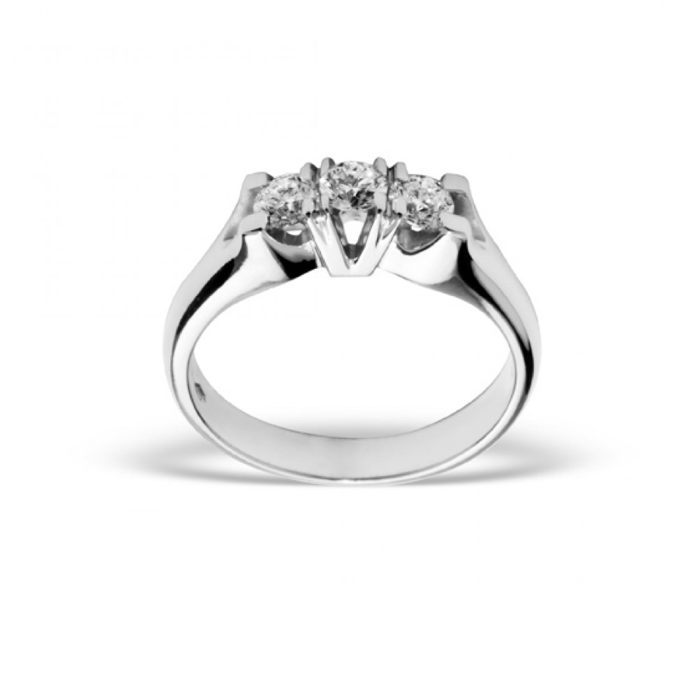 Anello in oro e diamanti TRI-051