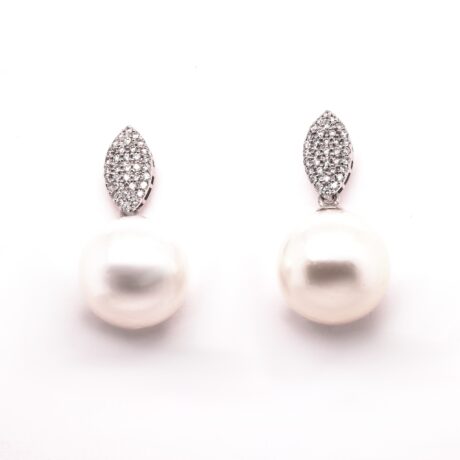 Orecchini di perle in oro bianco con diamanti ORPE-261