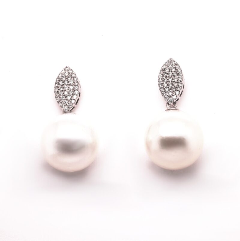 Orecchini di perle in oro bianco con diamanti ORPE-261