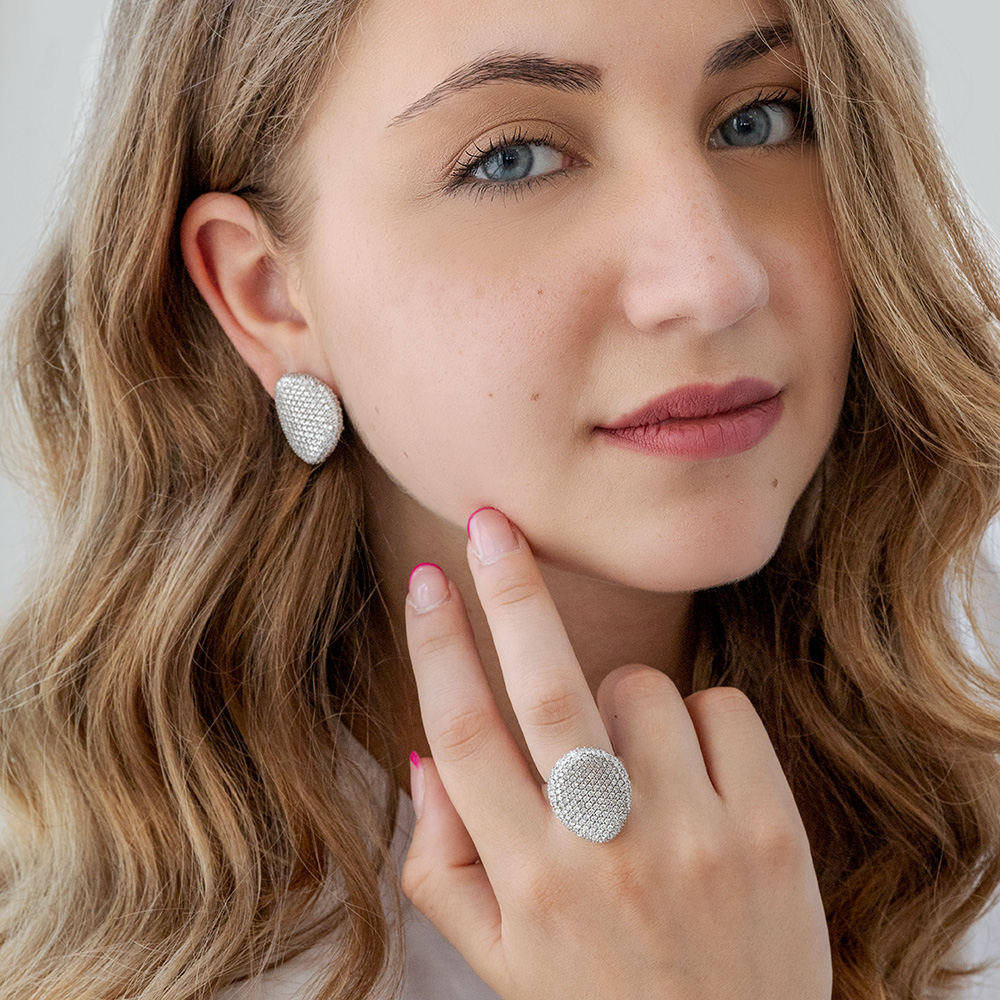 Anello in oro bianco con diamanti<br><h6>ANF-453</h6> - immagine 4
