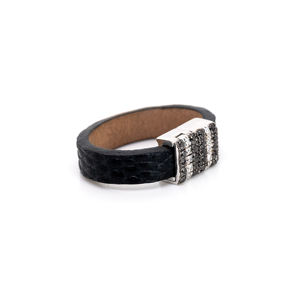 Anello in Oro con Caucciù, Brillanti Black e White <br><h6>MAN BS 7</h6> - immagine 2