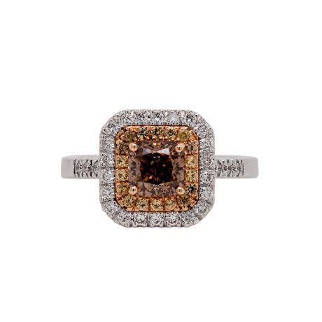Anello in oro con diamanti, zaffiri gialli e brillante centrale