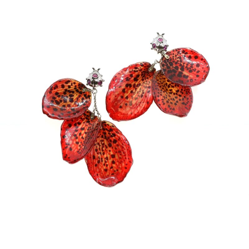 orecchini con petali veri e rubini