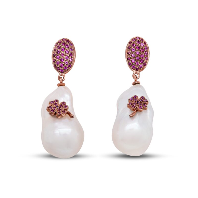 Orecchini in argento 925 con metallo rosa, quadrifogli, zirconi rossi e perle d'acqua dolce AF-004-QUADRIF-OR