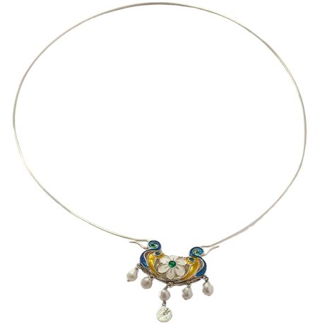 Ciondolo in Argento 925 smaltato e montato con perle coltivate