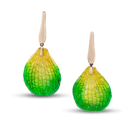 Orecchini in Argento Giallo 925 montato con Petali veri.