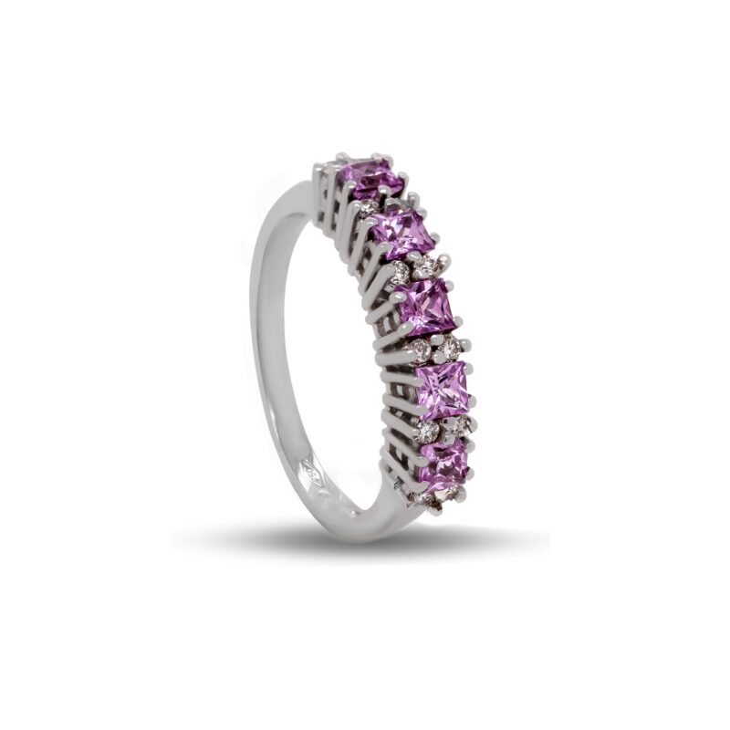 Anello in Oro Bianco 18 Carati inastonato con Brillanti 0,16 carati montato con Zaffiri Rosa 0,92 carati.
