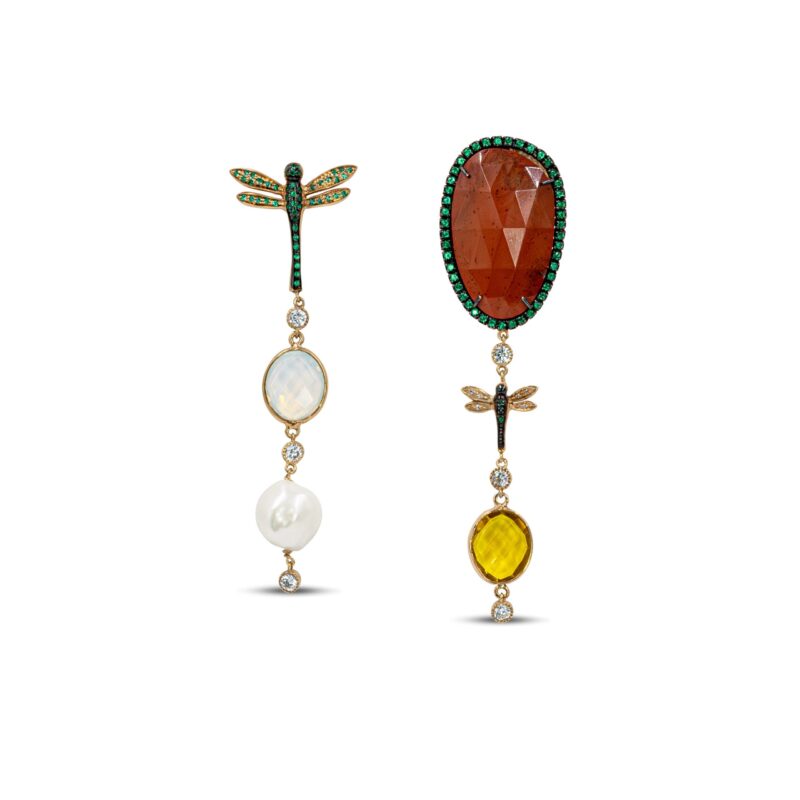 Orecchini con Libellule in Argento Giallo 925 incastonate con Zirconi Bianchi e Zirconi Verdi, montati con Pietre d'acqua dolce e Pietre Giade MOD.CHARLIE OR
