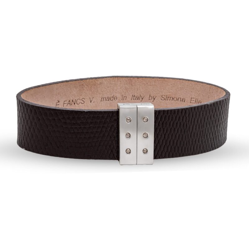 Bracciale con chiusura in Oro Bianco 18 carati e Caucciù, incastonato con Rose coronè 0,12 carati.