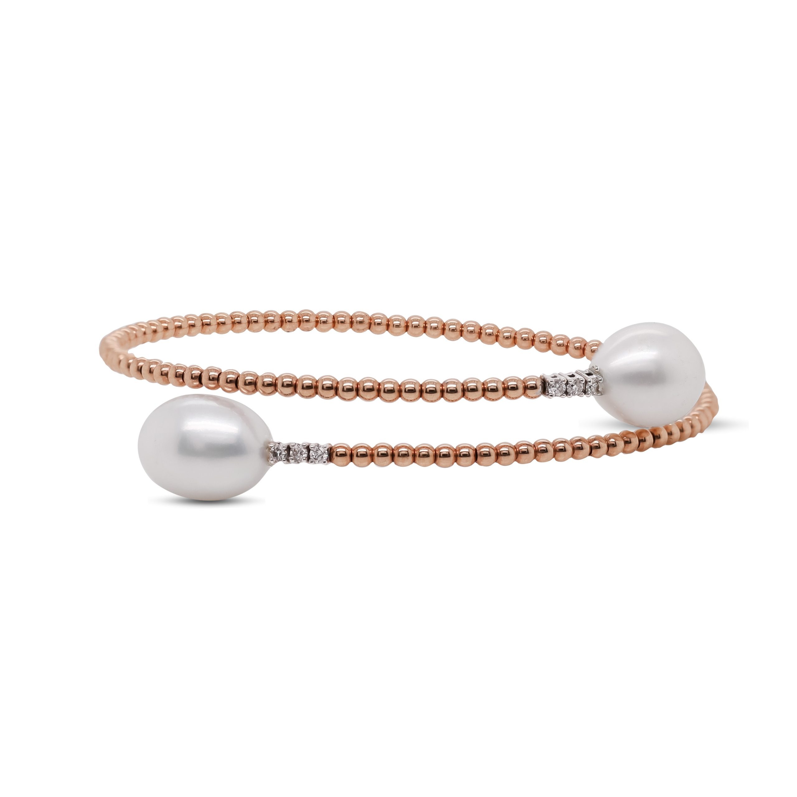 Bracciale in Oro Rosa 18 carati incastonato con Diamanti 0,14 carati, montato con Perle di Acquadolce 10,50 carati