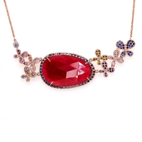 Collana in argento rosa, zirconi e pietra giada rossa