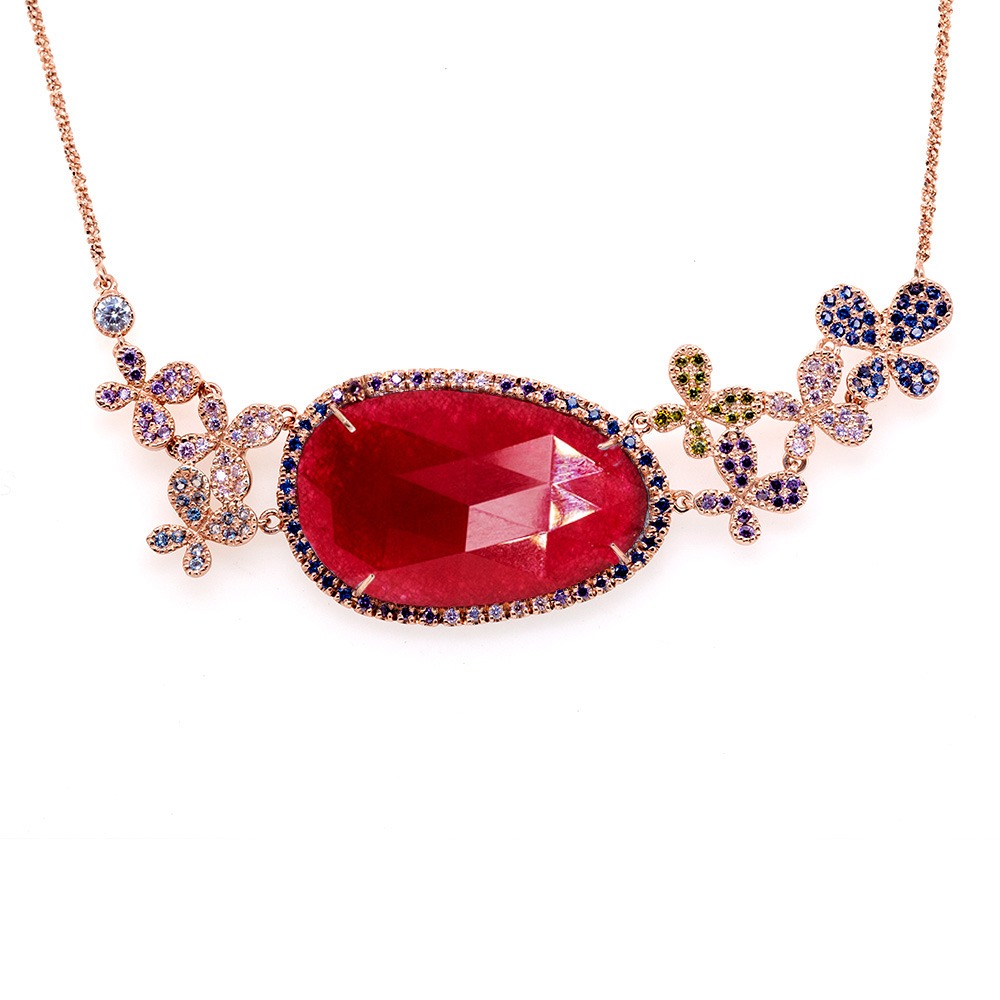 Collana in argento rosa, zirconi e pietra giada rossa