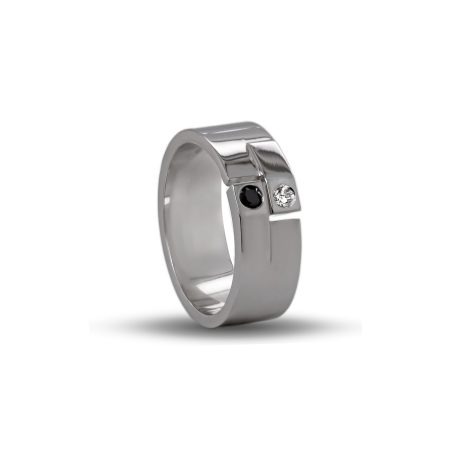 Anello in Oro 18 carati incastonato con Diamanti 0,05 carati e Black Diamonds 0,06 carati.