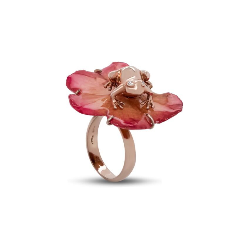 Anello Rana con Orchidea vera in Argento Rosa 925 incastonato con Zirconi Bianchi. Anello Rana con Orchidea vera in Argento Rosa 925 incastonato con Zirconi Bianchi.