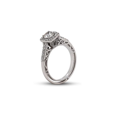 Anello in Oro bianco 18 carati incastonato con Diamanti centrale 0,55 carati e Diamanti laterali 0,48 carati