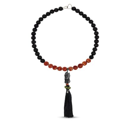 Collana con pietra lavica e madrepora con ciondolo di testa di moro in argento 925 e pietre semipreziose.Collana con pietra lavica e madrepora con ciondolo di testa di moro in argento 925 e pietre semipreziose.